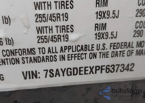 2023 Tesla Model Y Awd/Long Range Dual Motor All-Wheel Drive z USA, uszkodzony, nr VIN 7SAYGDEEXPF637342